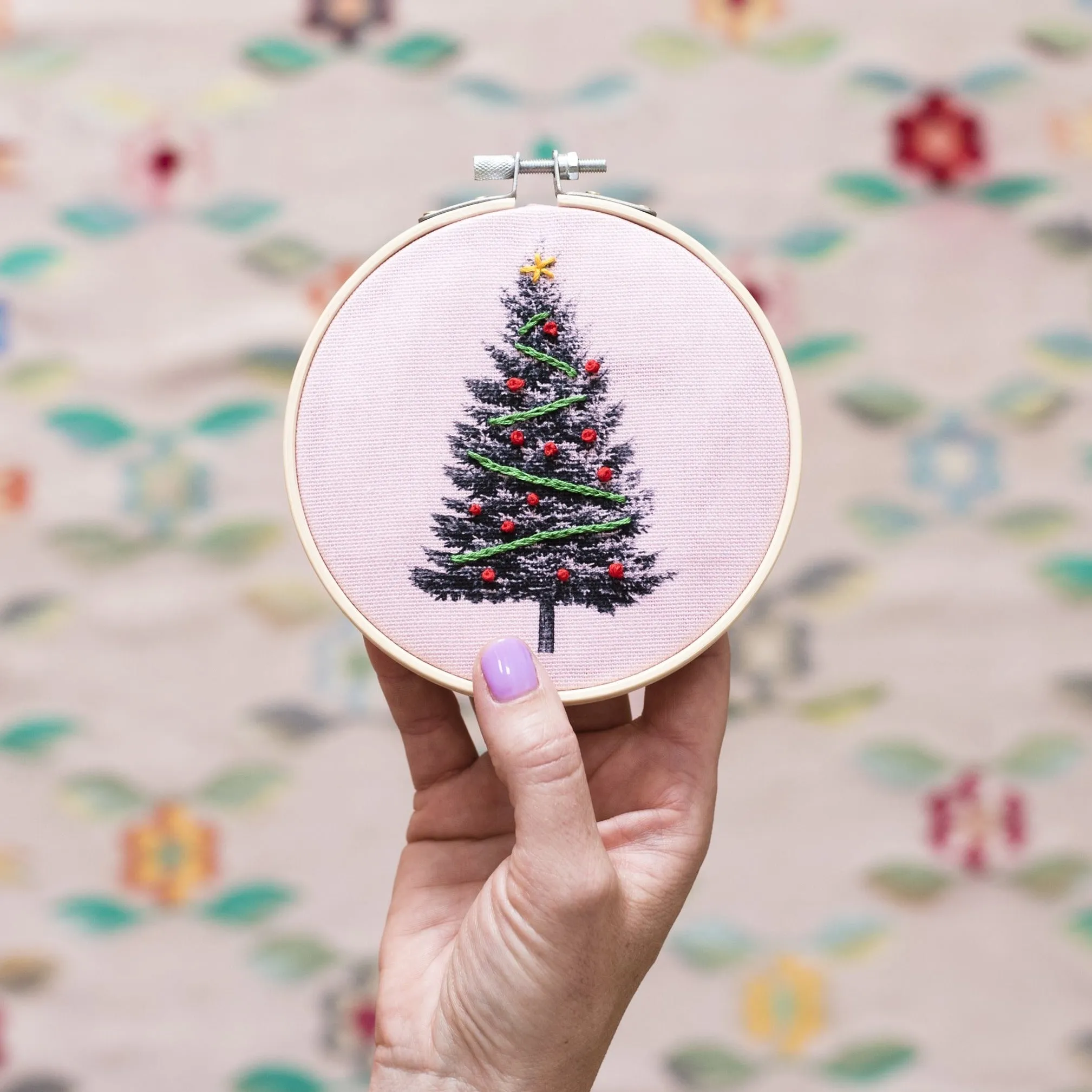 Christmas Tree Embroidery Kit (Multi Colours   Pink)