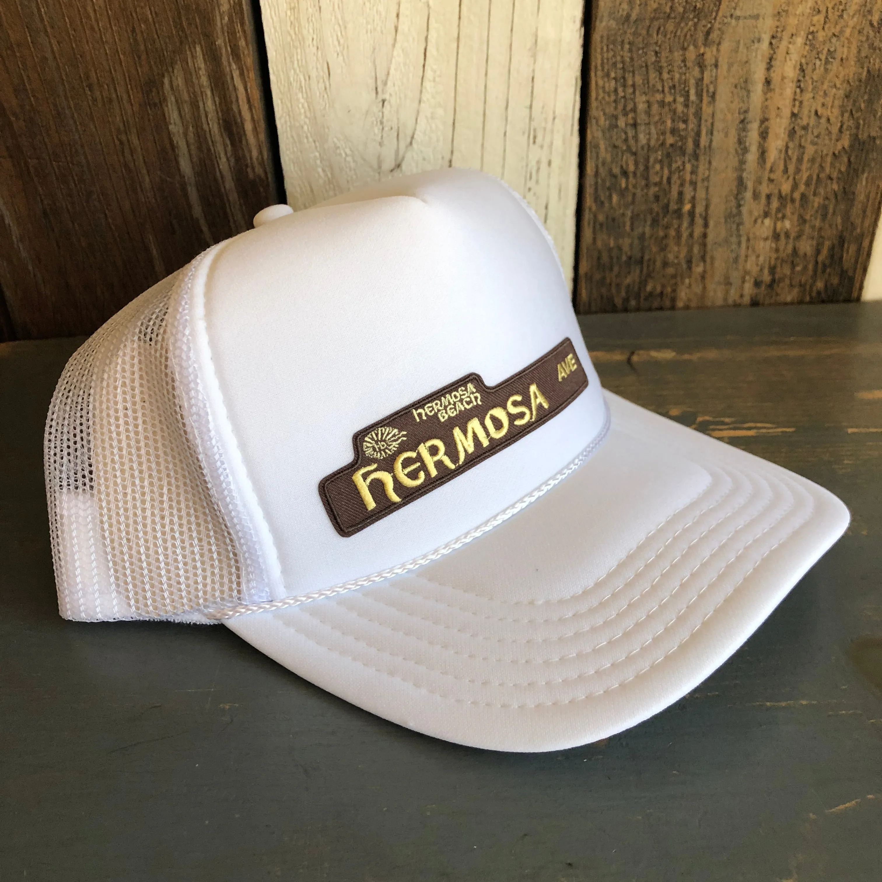 Hermosa Beach HERMOSA AVE Mid Crown Trucker Hat - White