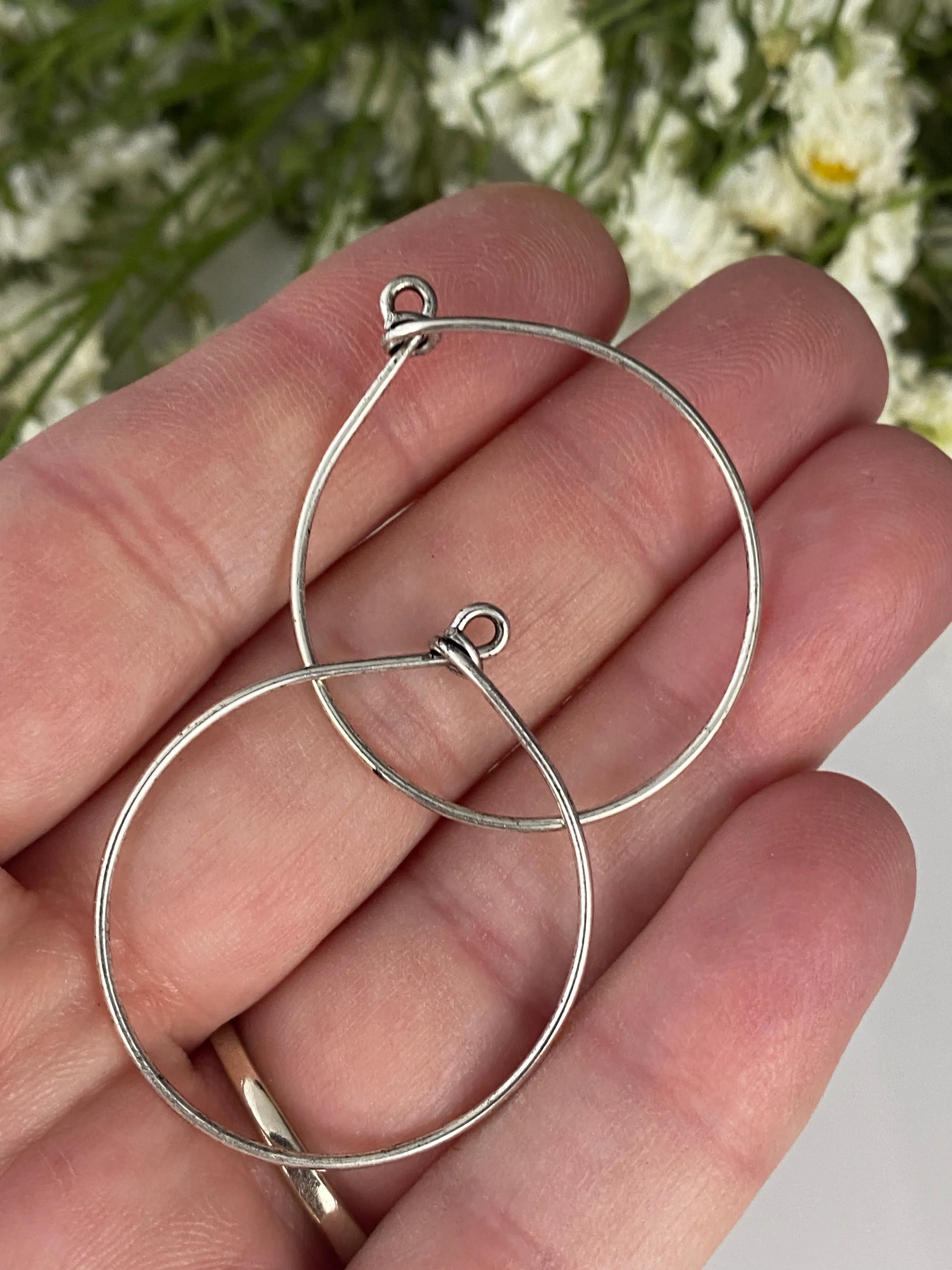 Sterling Silver (plated) round Wire Frame.